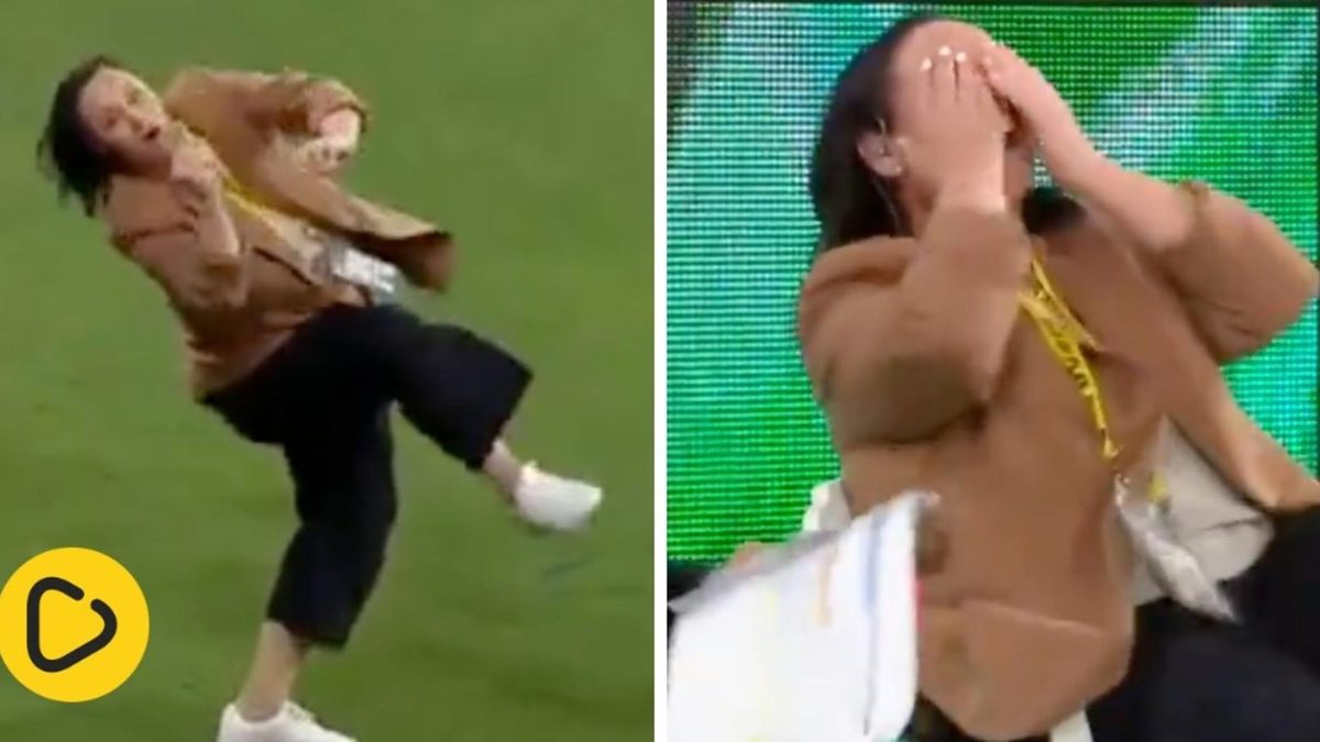 Former New Zealand international Katey Martin puts down catch on WBBL boundary