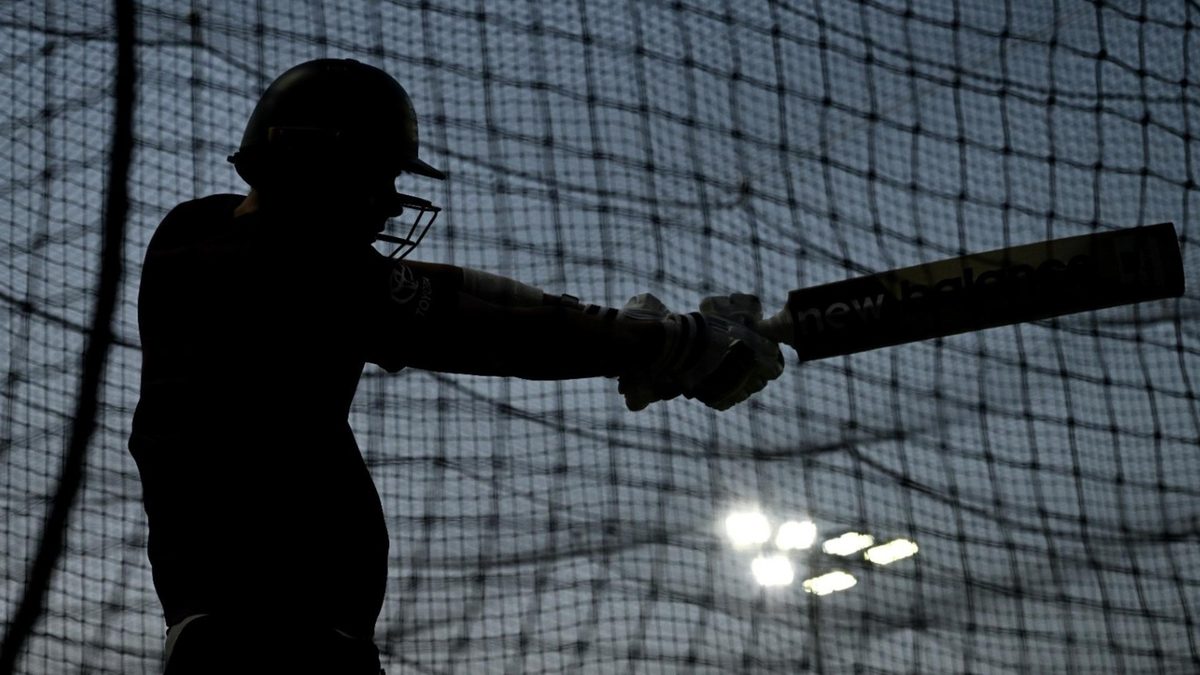 England's Jamie Smith bats in the nets under floodlights ahead of the day/night Ashes Test