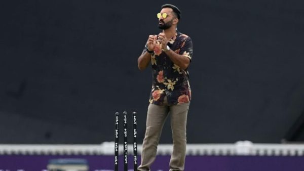 sky-commentator-dinesh-karthiks-on-air-neighbours-wife-analogy-divides-opinion.Click to read full article.