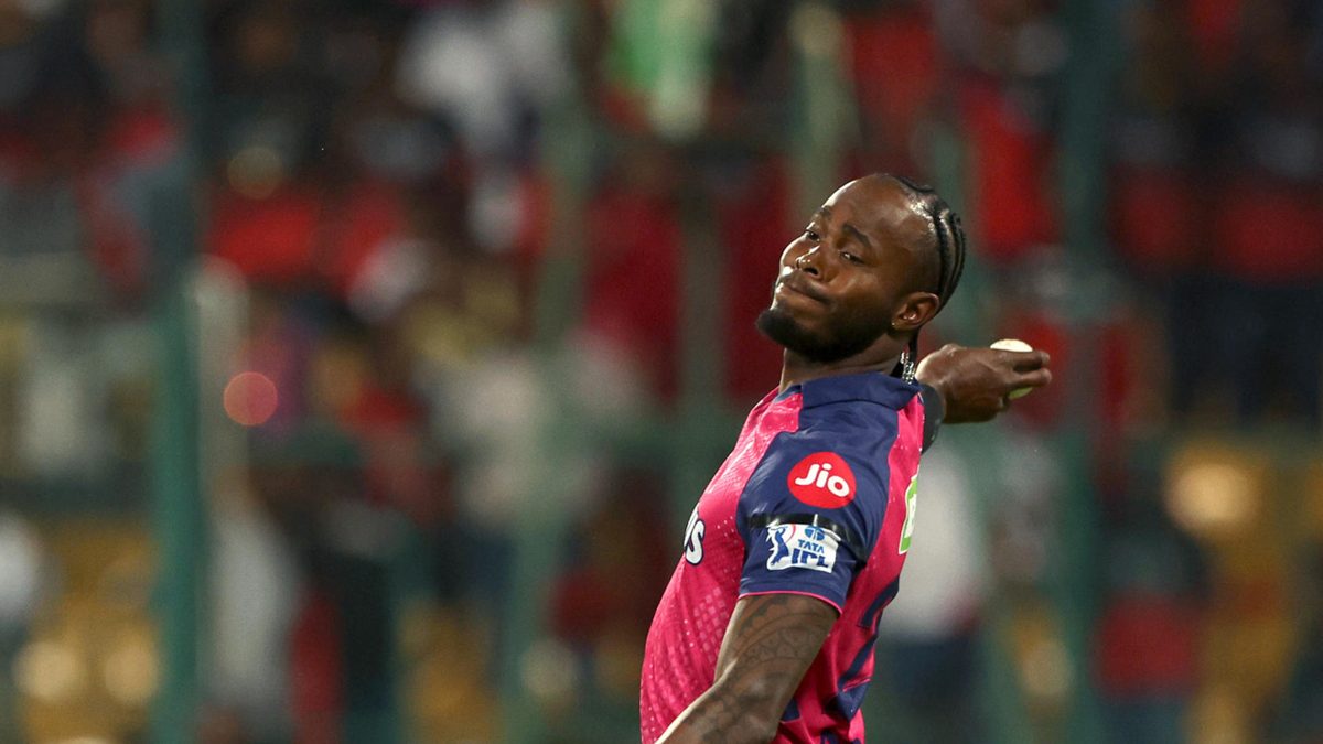 Jofra Archer of Rajasthan Royals during the 2025 IPL match between Royal Challengers Bengaluru and Rajasthan Royals at M Chinnaswamy Stadium on April 24, 2025, in Bengaluru, India