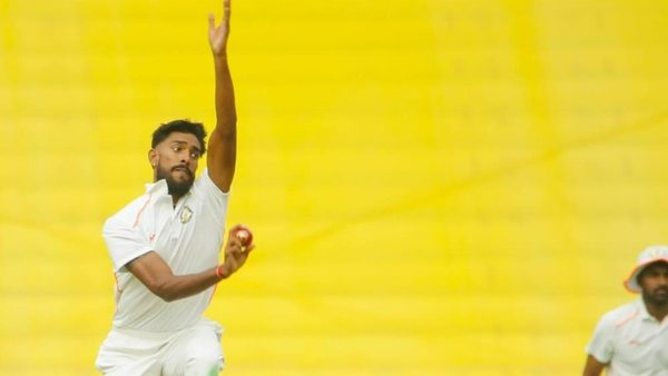 who-is-praful-hinge-srh-ranji-trophy-winning-quick-one-t20-appearance-under-his-belt.Click to read full article.