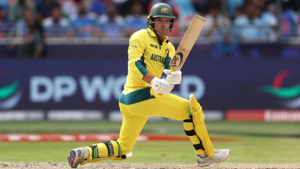 australia-wicketkeeper-pulls-out-of-psl-less-than-three-weeks-after-signing-as-replacement.Click to read full article.