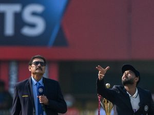 declare-90-100-runs-behind---ravi-shastri-proposes-radical-tactic-in-must-win-game-for-india-after-sa-post-489.Click to read full article.