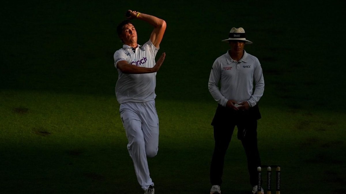 Josh Hull during the Sri Lanka Oval Test in 2024