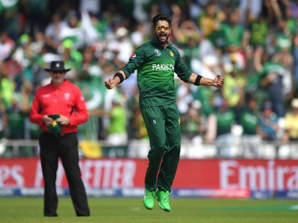 imad-wasim-gulbadin-naib-bowler-target.Click to read full article.
