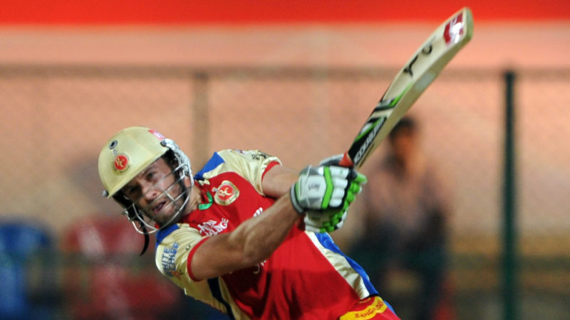 De Villiers hit eight sixes as he scored 68 in 30 balls