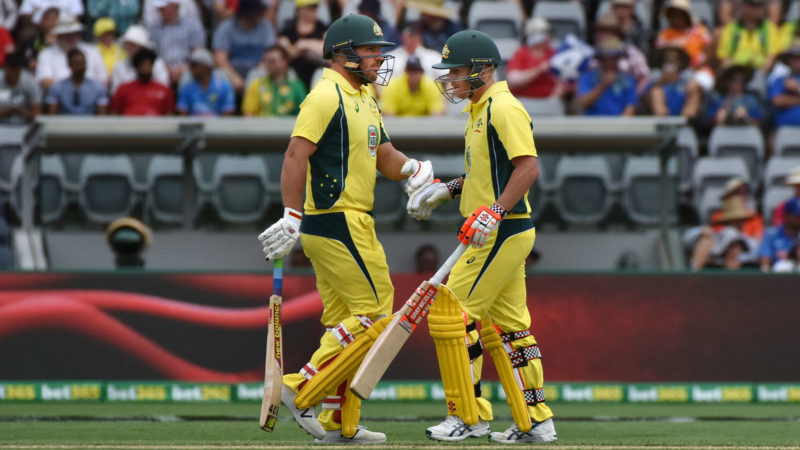 Hussey would like to see Aaron Finch and David Warner opening together
